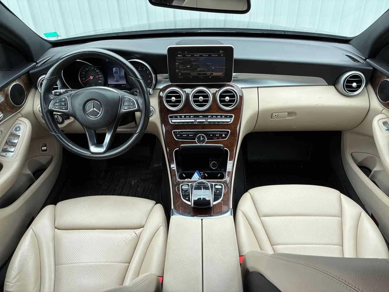Mercedes-Benz C 300 * АВТОКРЕДИТ * ОТ ПРЕДСТАВИТЕЛСТВО, снимка 9 - Автомобили и джипове - 55069342