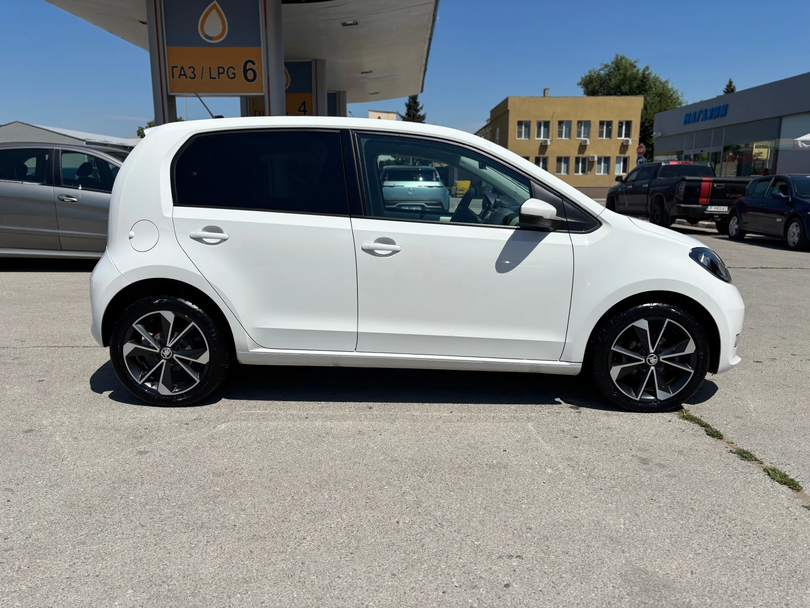 Skoda Citigo -iV/Line asist/Зимен пакет/CCS, снимка 3 - Автомобили и джипове - 55185936