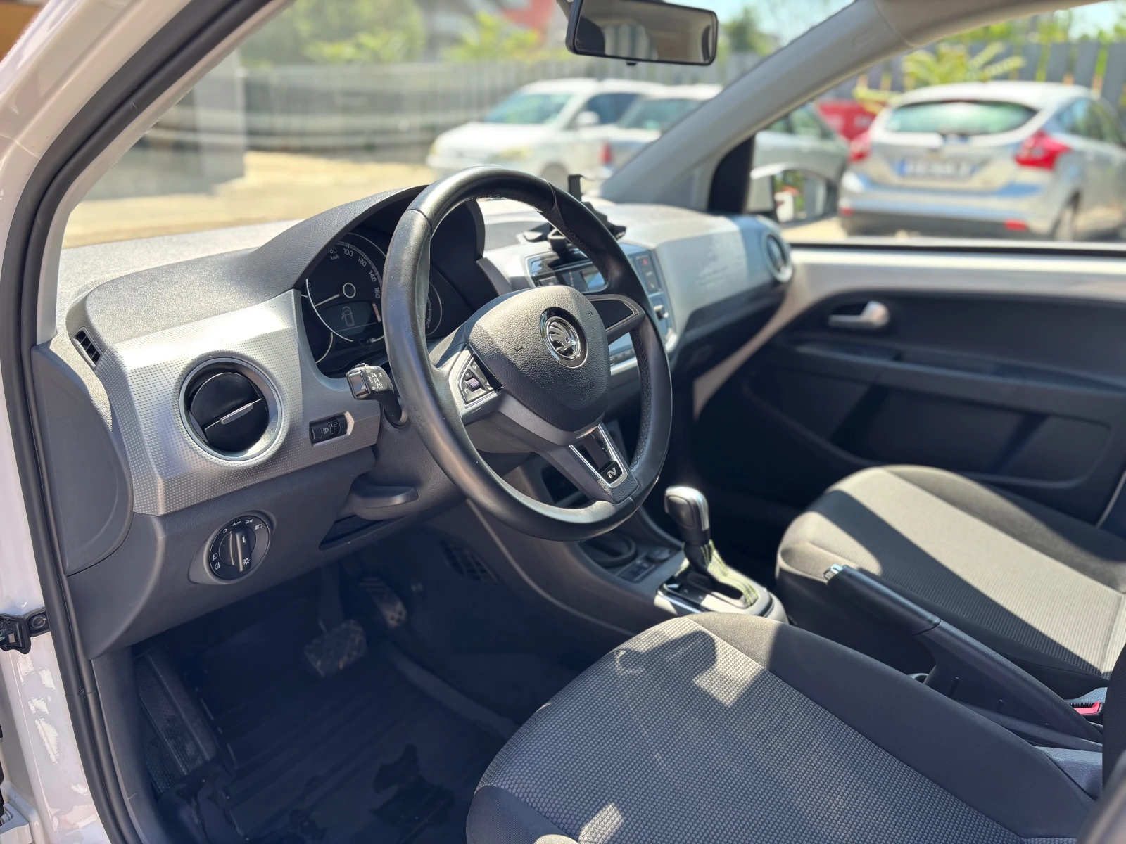 Skoda Citigo -iV/Line asist/Зимен пакет/CCS, снимка 11 - Автомобили и джипове - 55185936