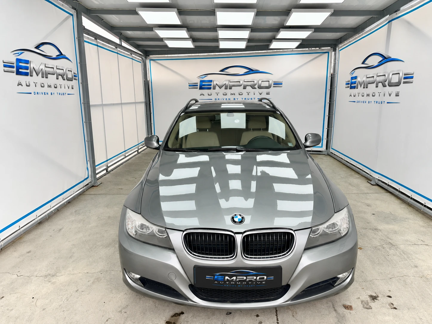 BMW 320, снимка 2 - Автомобили и джипове - 55405596