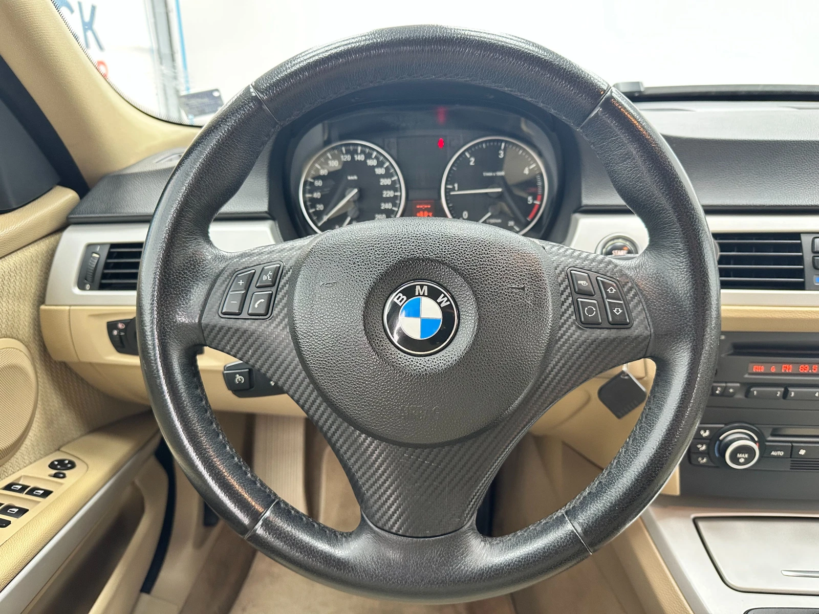 BMW 320, снимка 8 - Автомобили и джипове - 55405596