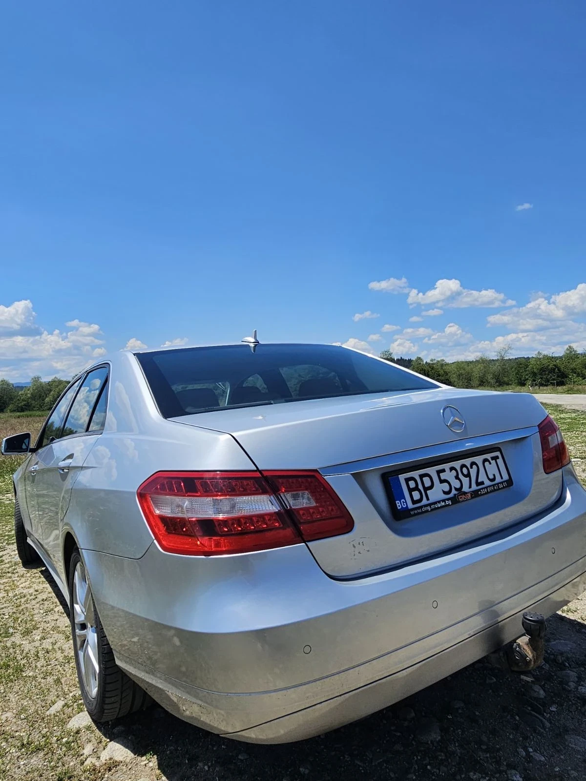 Mercedes-Benz E 220 2.2, снимка 3 - Автомобили и джипове - 55505650
