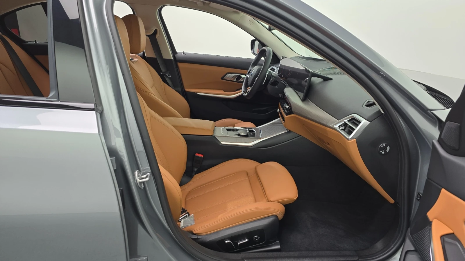 BMW 320 i G20 LCI, снимка 9 - Автомобили и джипове - 55597590