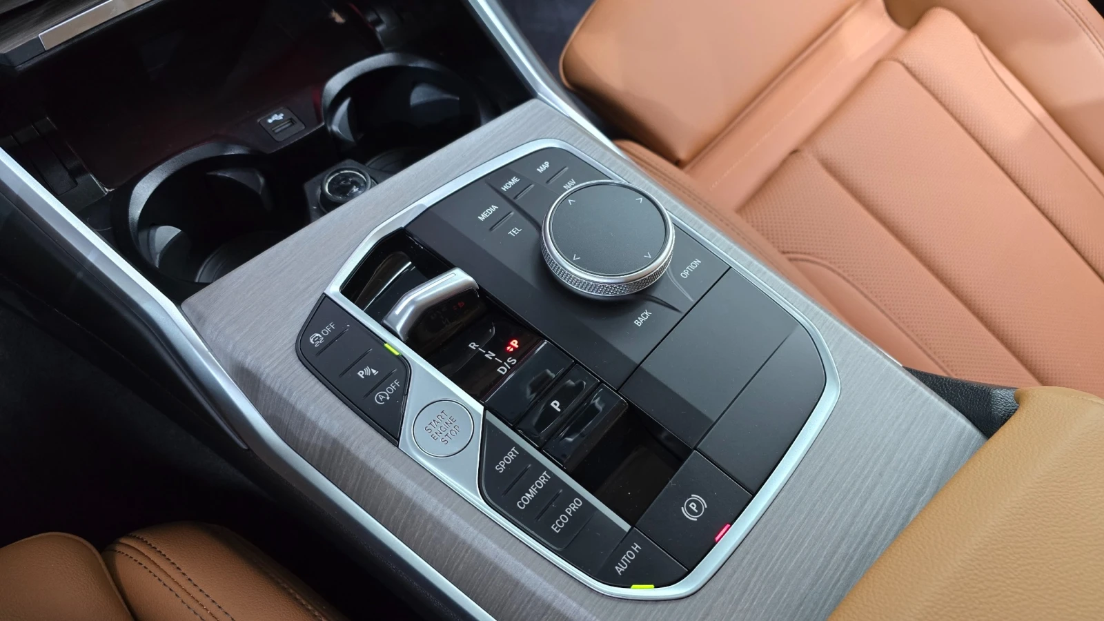 BMW 320 i G20 LCI, снимка 7 - Автомобили и джипове - 55597590