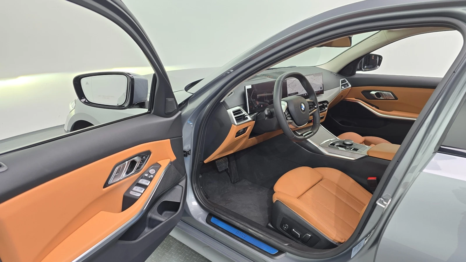 BMW 320 i G20 LCI, снимка 8 - Автомобили и джипове - 55597590