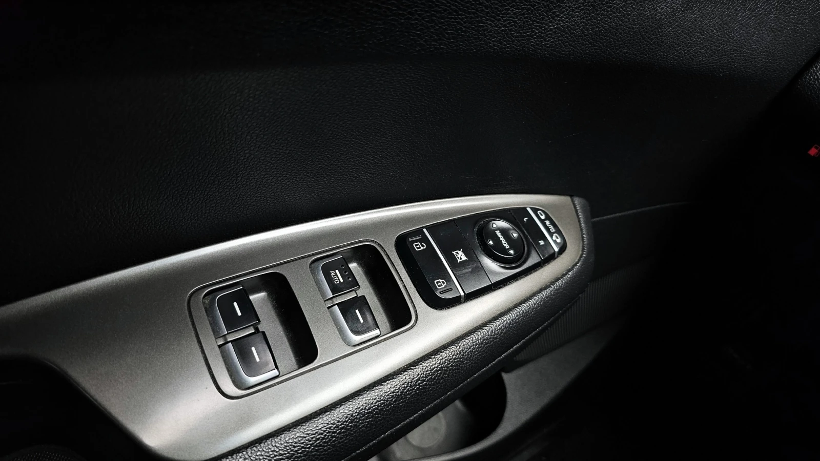 Kia K5, снимка 15 - Автомобили и джипове - 55599594