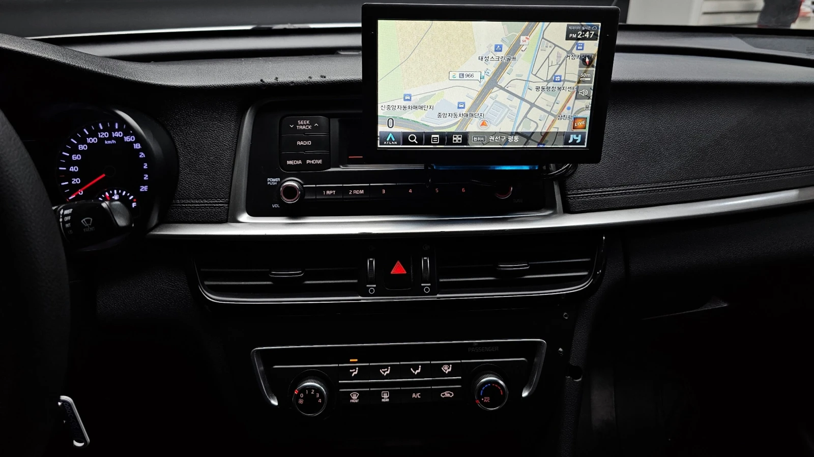 Kia K5, снимка 9 - Автомобили и джипове - 55599594