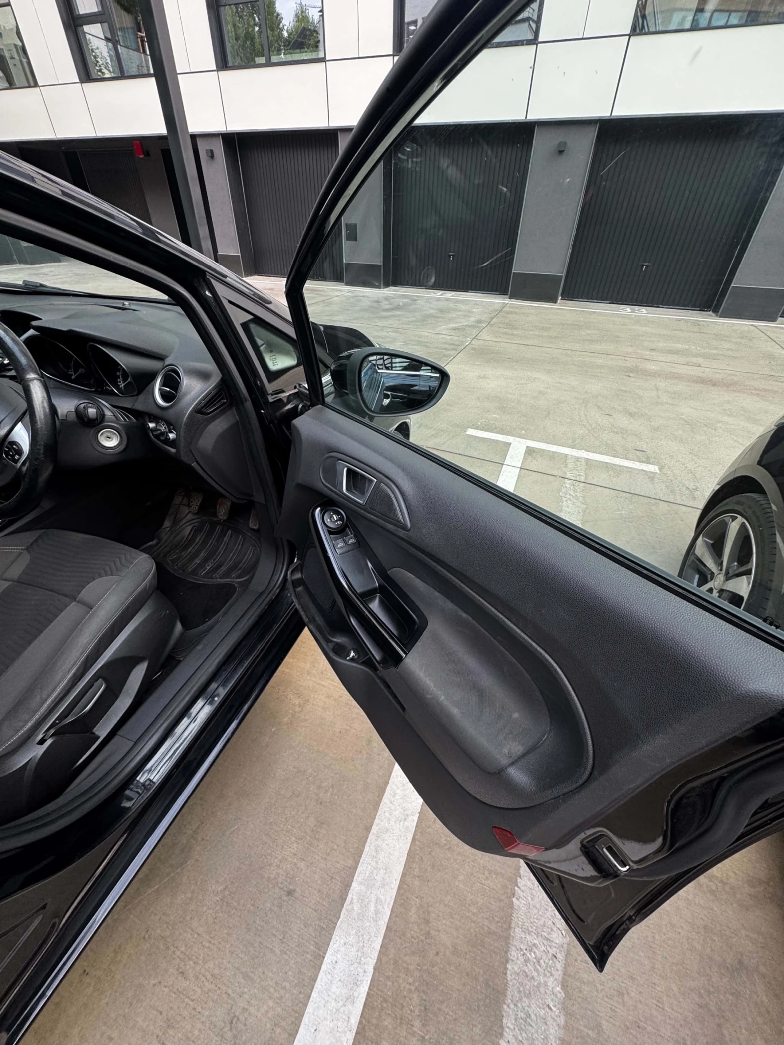 Ford Fiesta TITANIUM | 1.5 TDCi, снимка 6 - Автомобили и джипове - 56261813