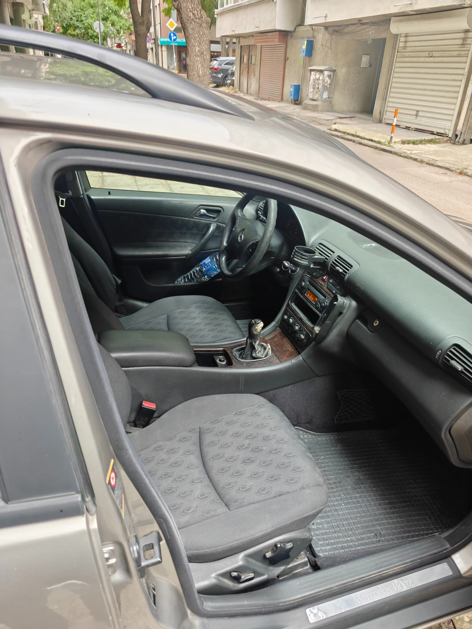 Mercedes-Benz C 200, снимка 6 - Автомобили и джипове - 56691047