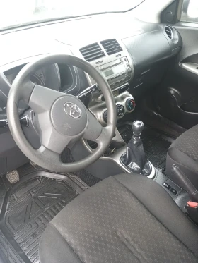 Toyota Urban Cruiser 4/4, снимка 6