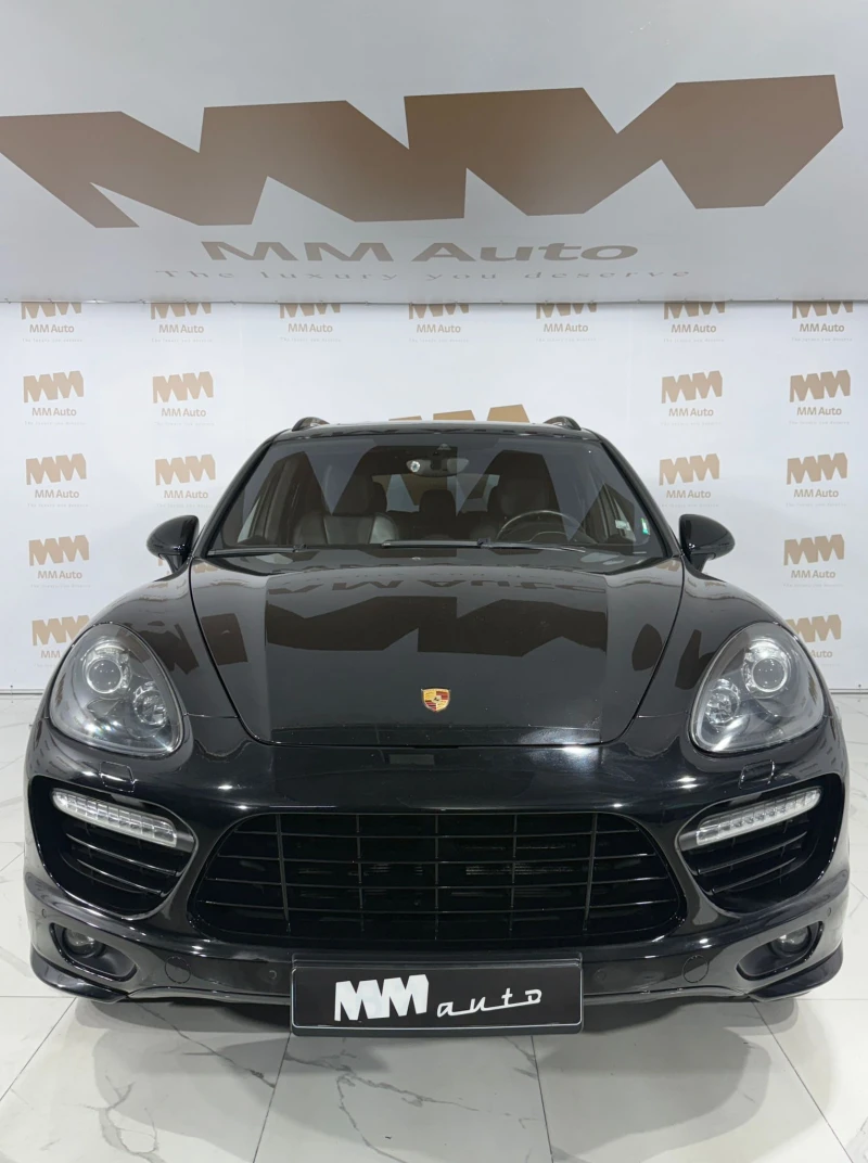 Porsche Cayenne V8 Turbo* Chrono* Burmester* Pano, снимка 4 - Автомобили и джипове - 51367842
