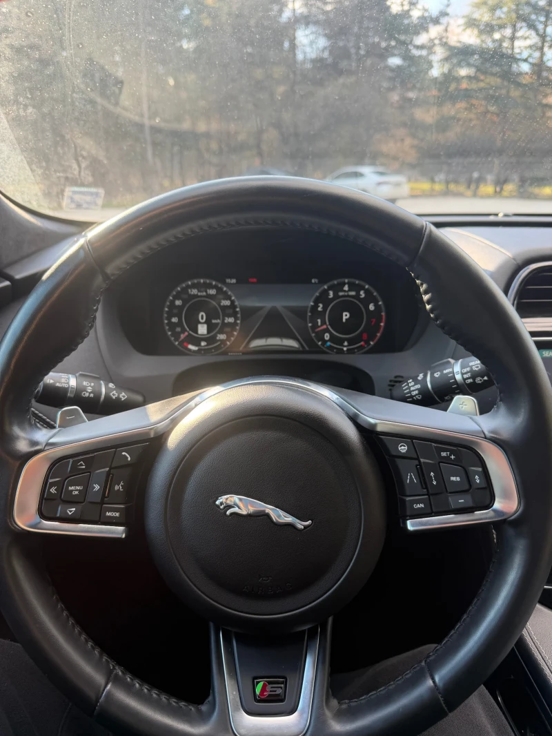 Jaguar F-PACE Jaguar F-Pace S 82300KM/ACC/Alcantara/ponorama/Ful, снимка 13 - Автомобили и джипове - 53403918