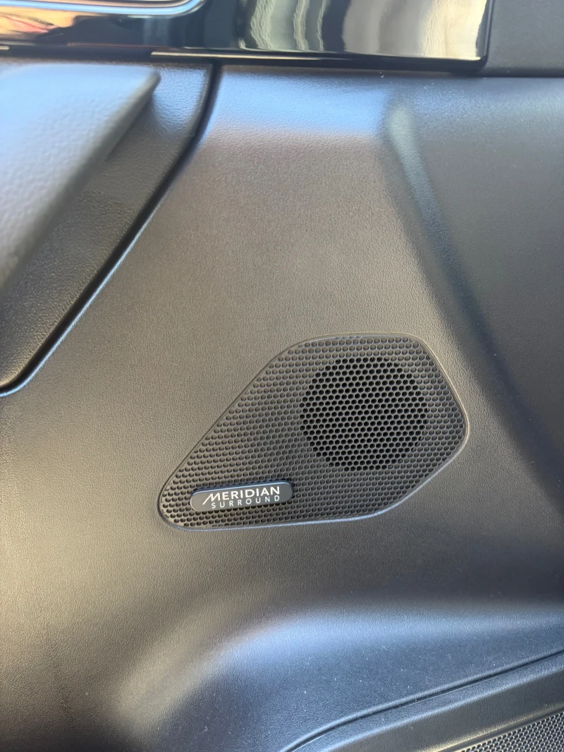 Jaguar F-PACE Jaguar F-Pace S 82300KM/ACC/Alcantara/ponorama/Ful, снимка 8 - Автомобили и джипове - 53403918