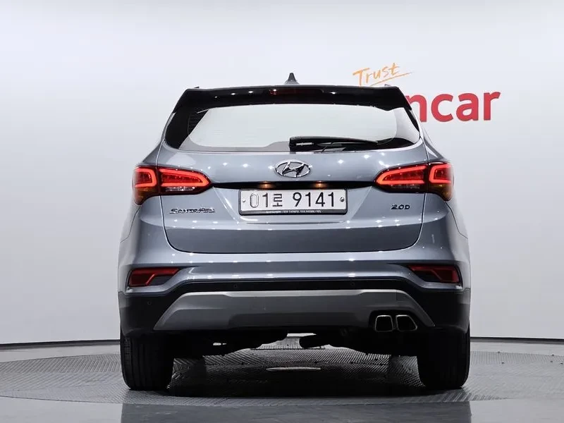 Hyundai Santa fe 2.0, снимка 4 - Автомобили и джипове - 54255456