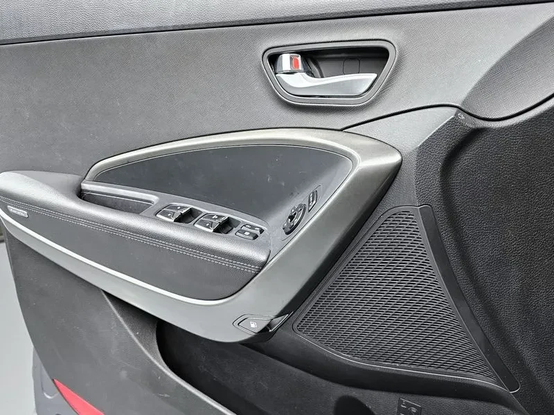 Hyundai Santa fe 2.0, снимка 14 - Автомобили и джипове - 54255456