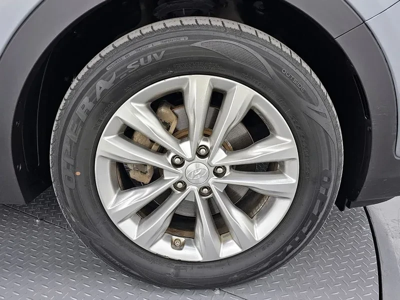 Hyundai Santa fe 2.0, снимка 5 - Автомобили и джипове - 54255456