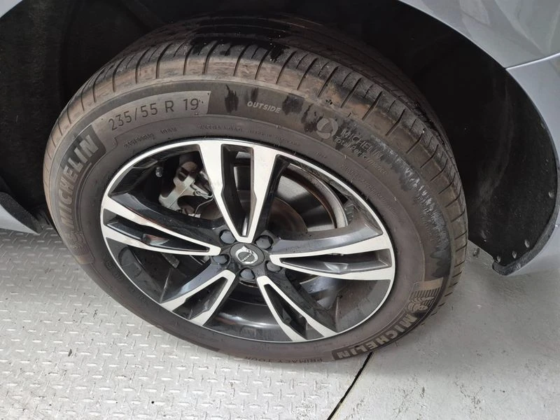 Volvo XC60 D5 Momentum| 190к.с.| ВКЛ.ТЕХНОТЕСТ, снимка 5 - Автомобили и джипове - 55616843