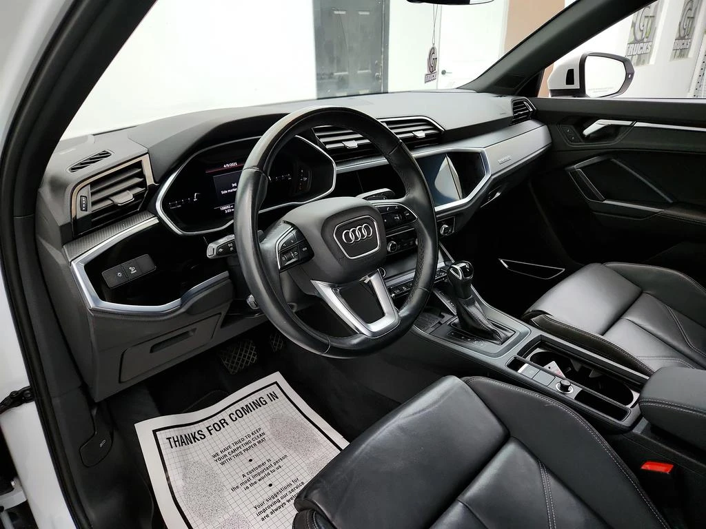 Audi Q3 QUATTRO * PREMIUMPLUS* S LINE * М.ТОЧКА * KEYLESS - изображение 9