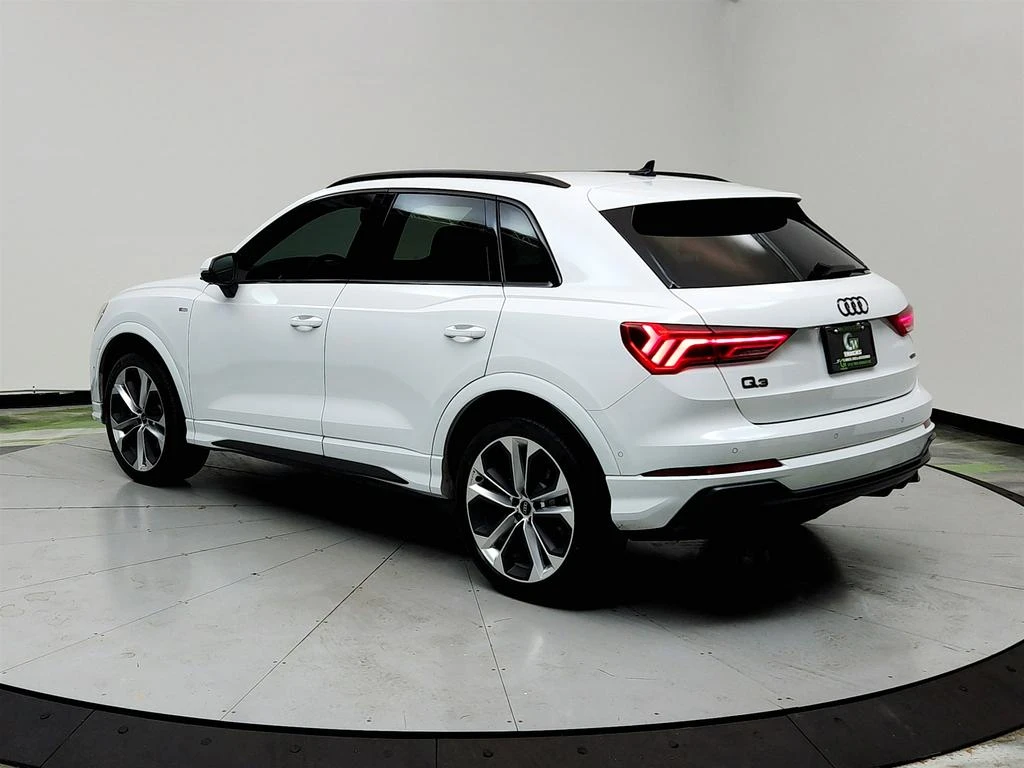 Audi Q3 QUATTRO * PREMIUMPLUS* S LINE * М.ТОЧКА * KEYLESS - изображение 5