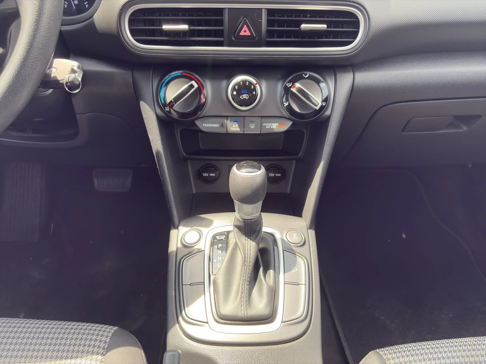 Hyundai Kona 2.0* * 4x4* CAM* CARPLAY* LED*  | Mobile.bg   12