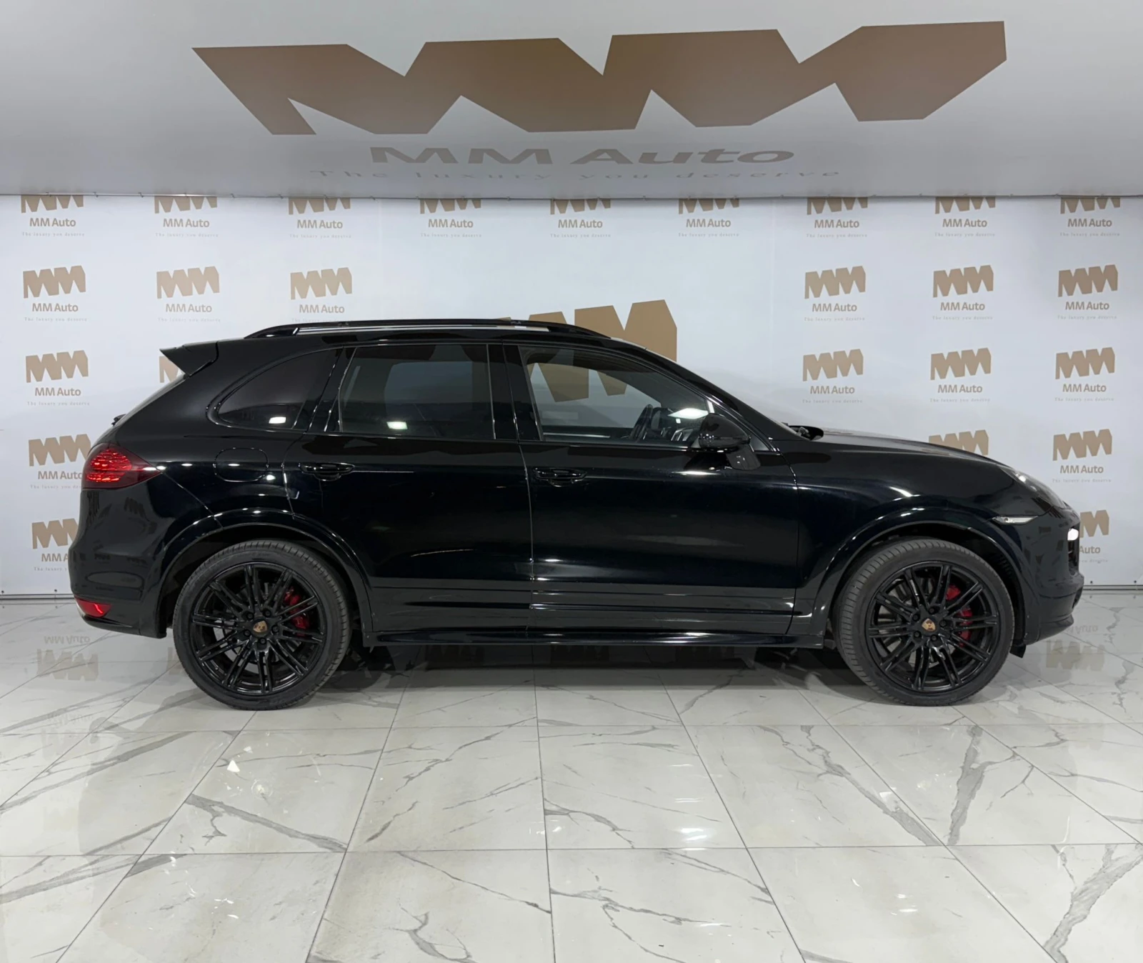 Porsche Cayenne V8 Turbo* Chrono* Burmester* Pano - изображение 3