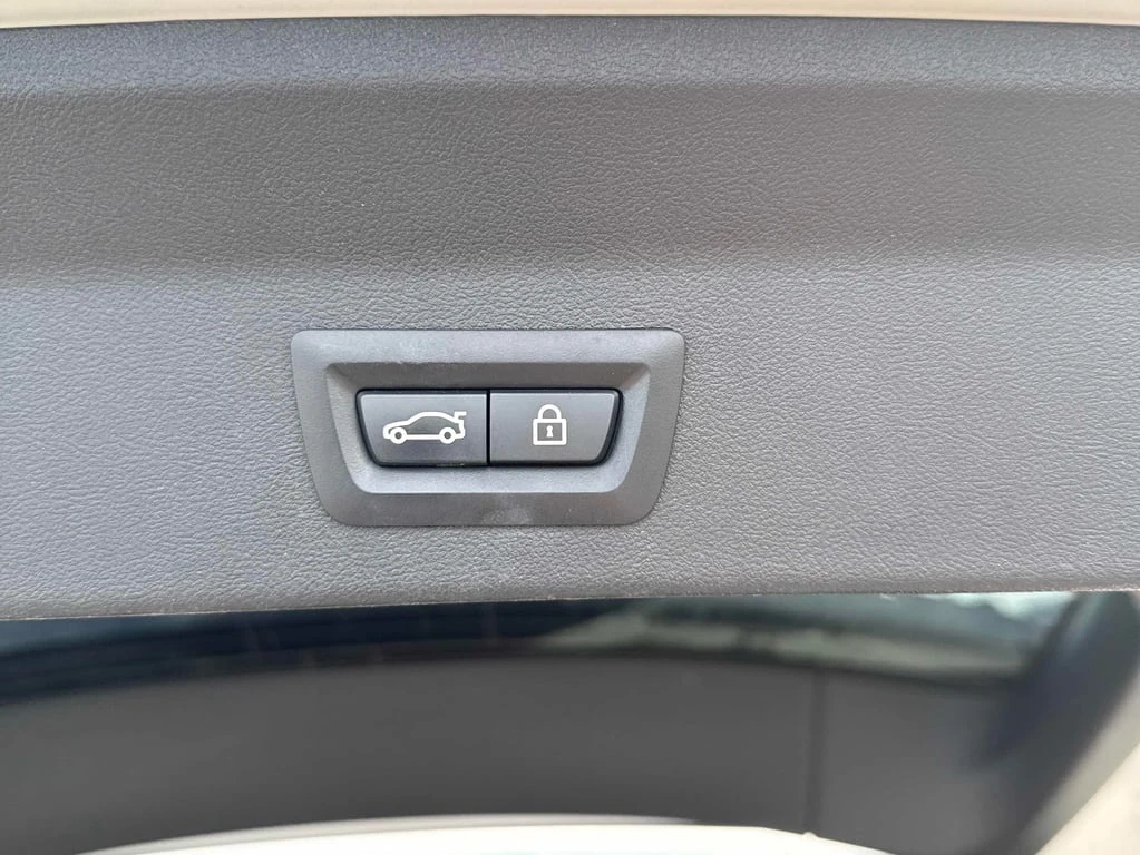 BMW X3 * xDrive30i * CARFAX *    | Mobile.bg   15