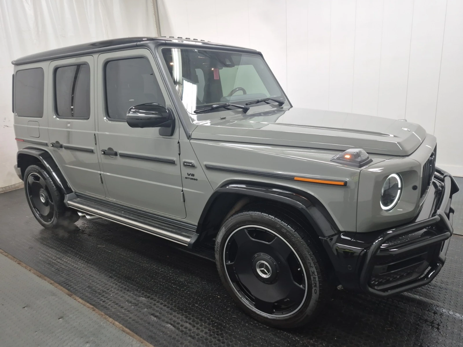 Mercedes-Benz G 63 AMG 4L 8cyl - изображение 2