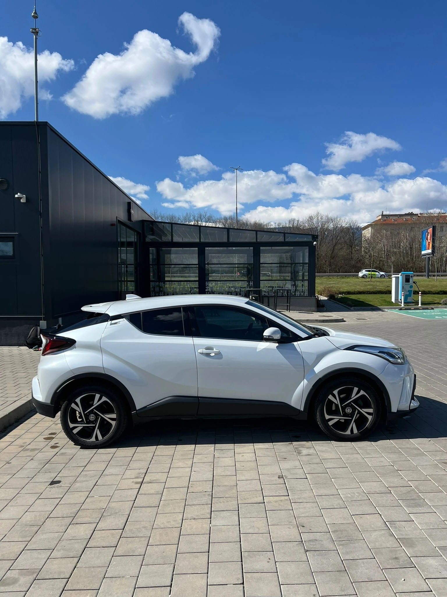 Toyota C-HR HSD CLUB, снимка 4 - Автомобили и джипове - 54159594