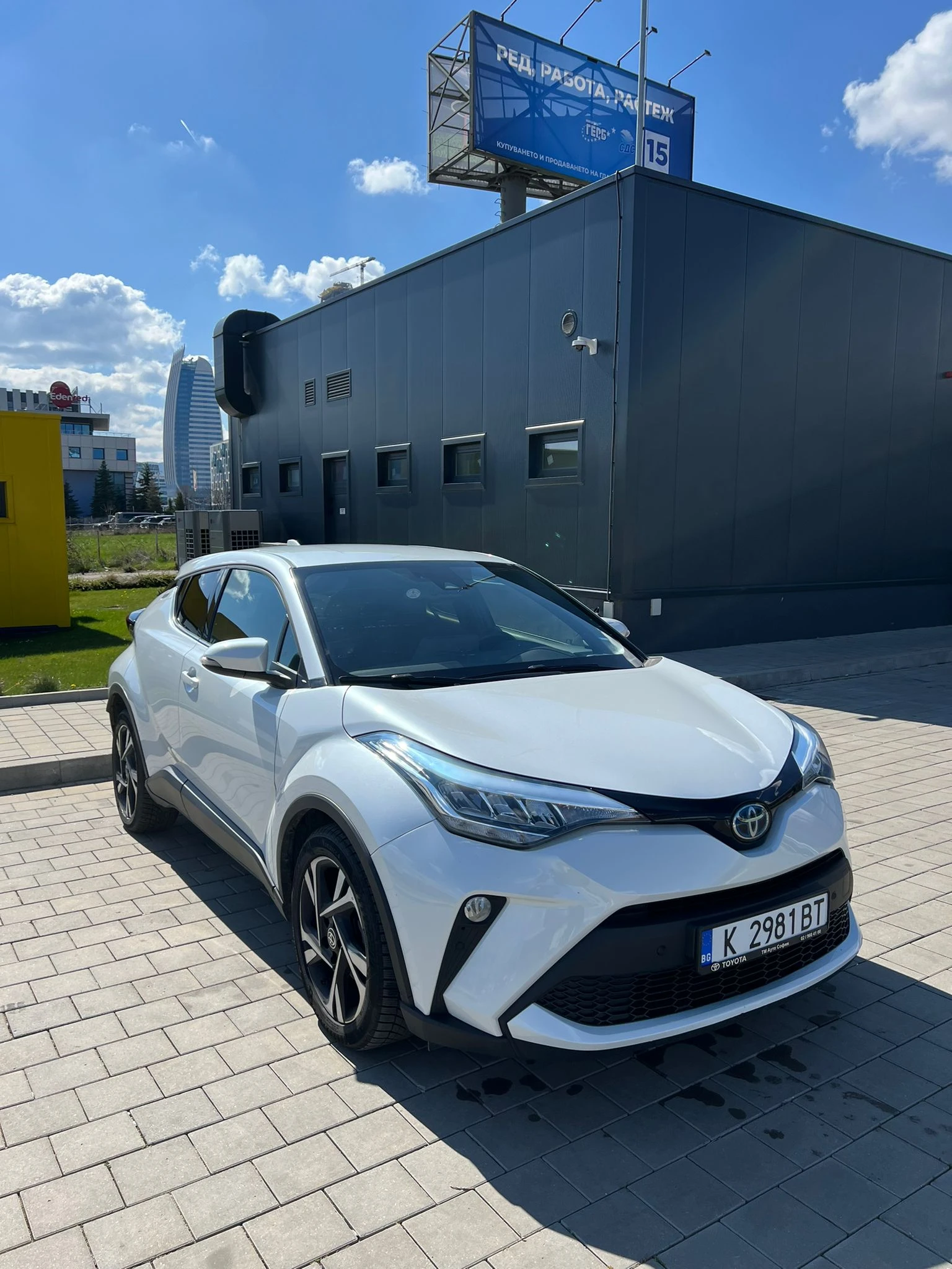 Toyota C-HR HSD CLUB