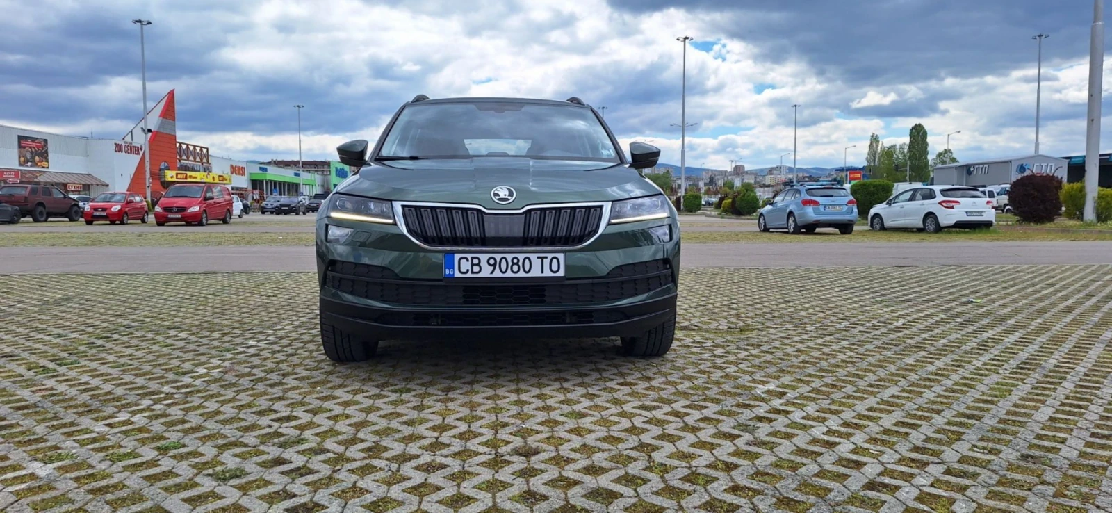 Skoda Karoq 2.0 TDi, снимка 2 - Автомобили и джипове - 54444582