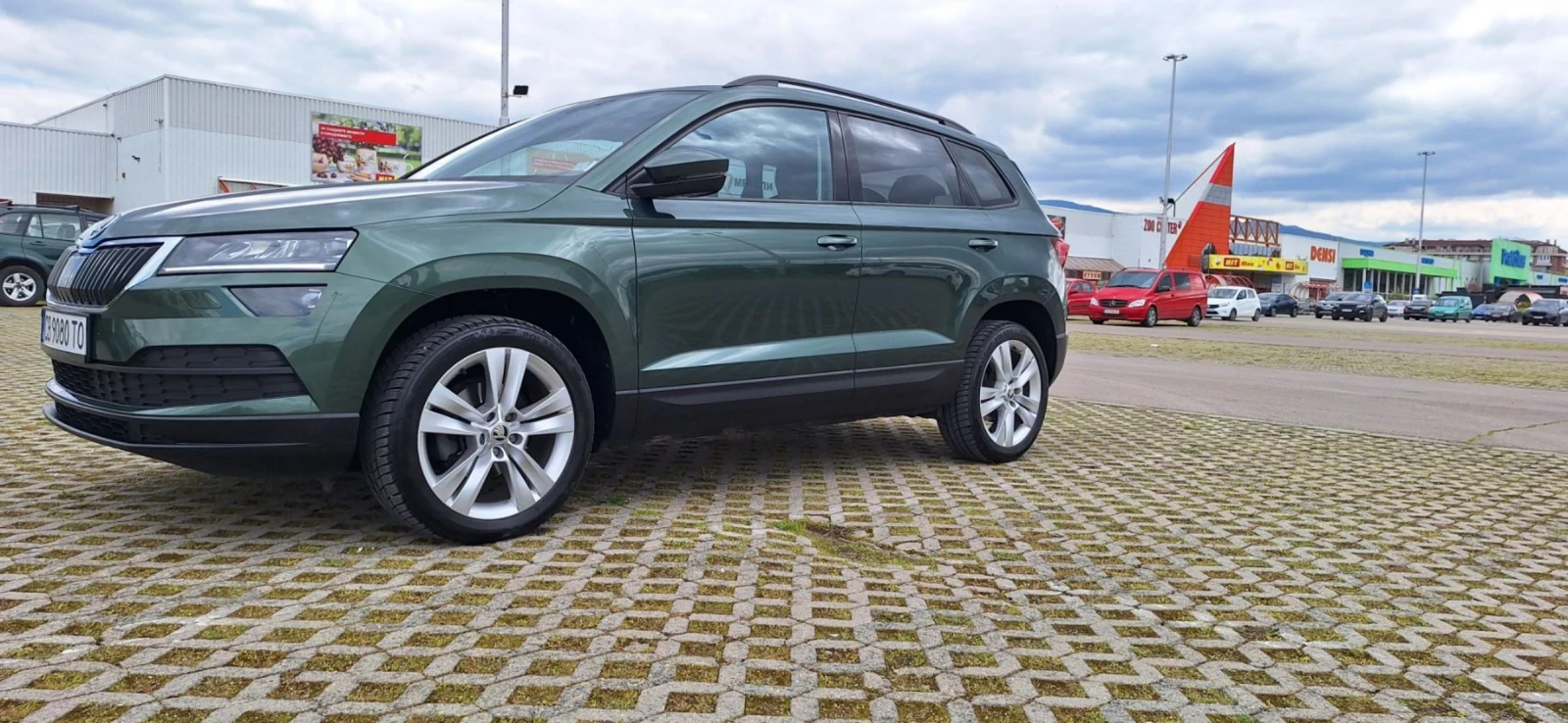 Skoda Karoq 2.0 TDi, снимка 3 - Автомобили и джипове - 54444582