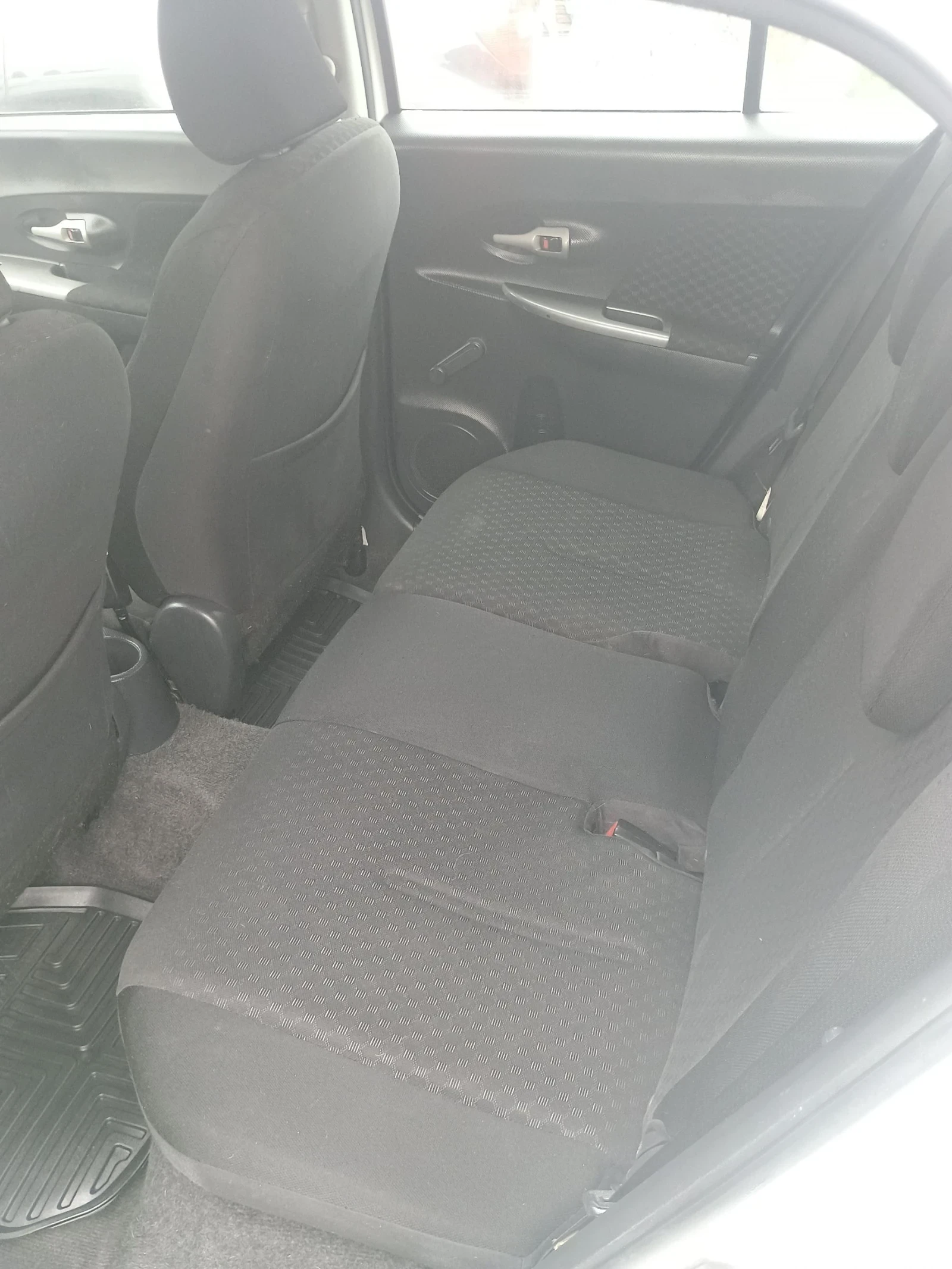 Toyota Urban Cruiser 4/4, снимка 7 - Автомобили и джипове - 54458633
