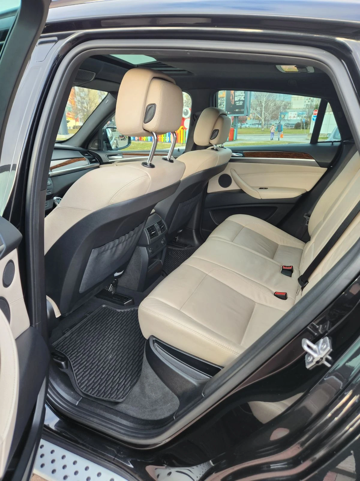 BMW X6 xDRIVE 40d ГАРАЖЕН, снимка 13 - Автомобили и джипове - 54905110