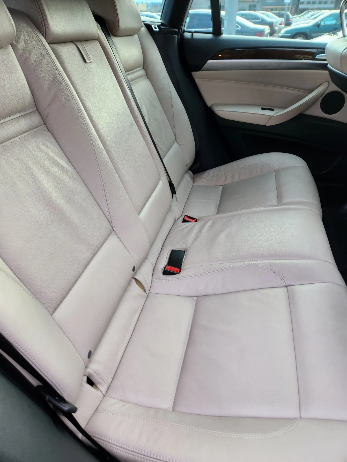 BMW X6 xDRIVE 40d ГАРАЖЕН, снимка 14 - Автомобили и джипове - 54905110