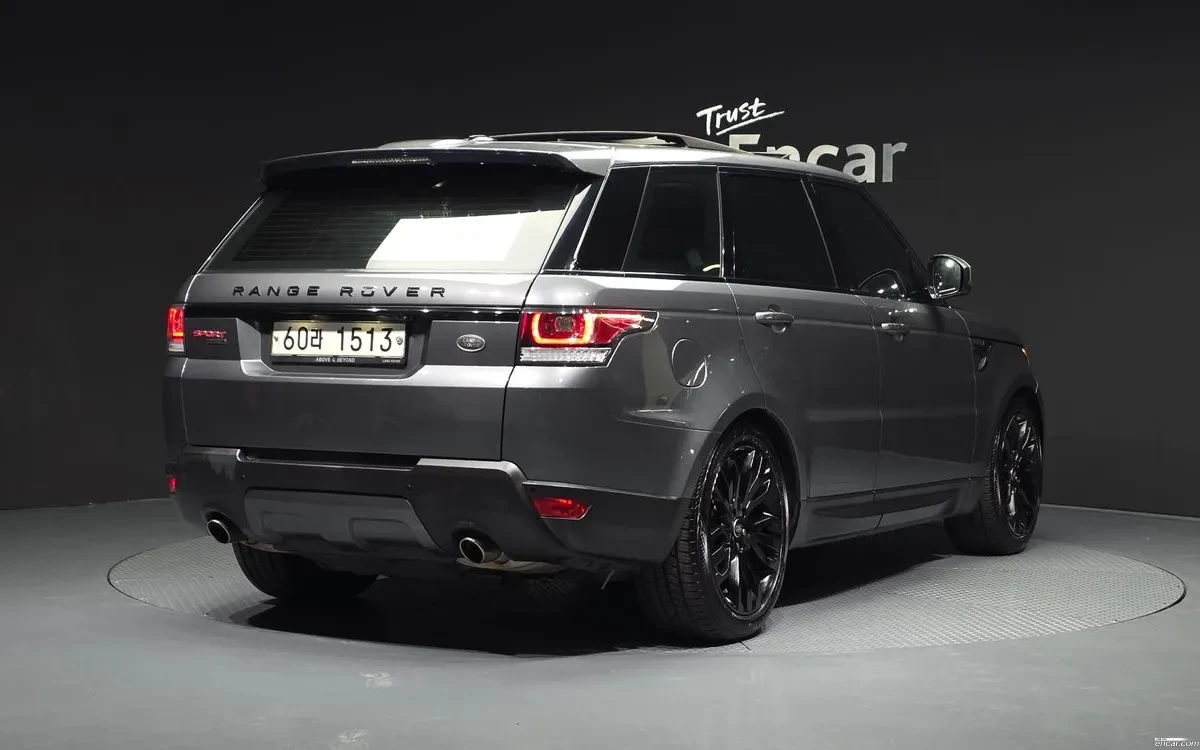 Land Rover Range Rover Sport 3.0 HSE DYNAMIC/CAM/PANO/FULL, снимка 2 - Автомобили и джипове - 55037370