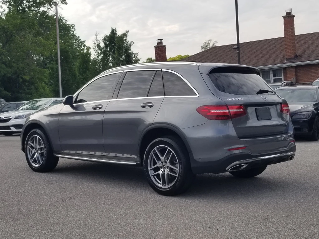 Mercedes-Benz GLC 300 4Matic Ambient, снимка 2 - Автомобили и джипове - 55118700