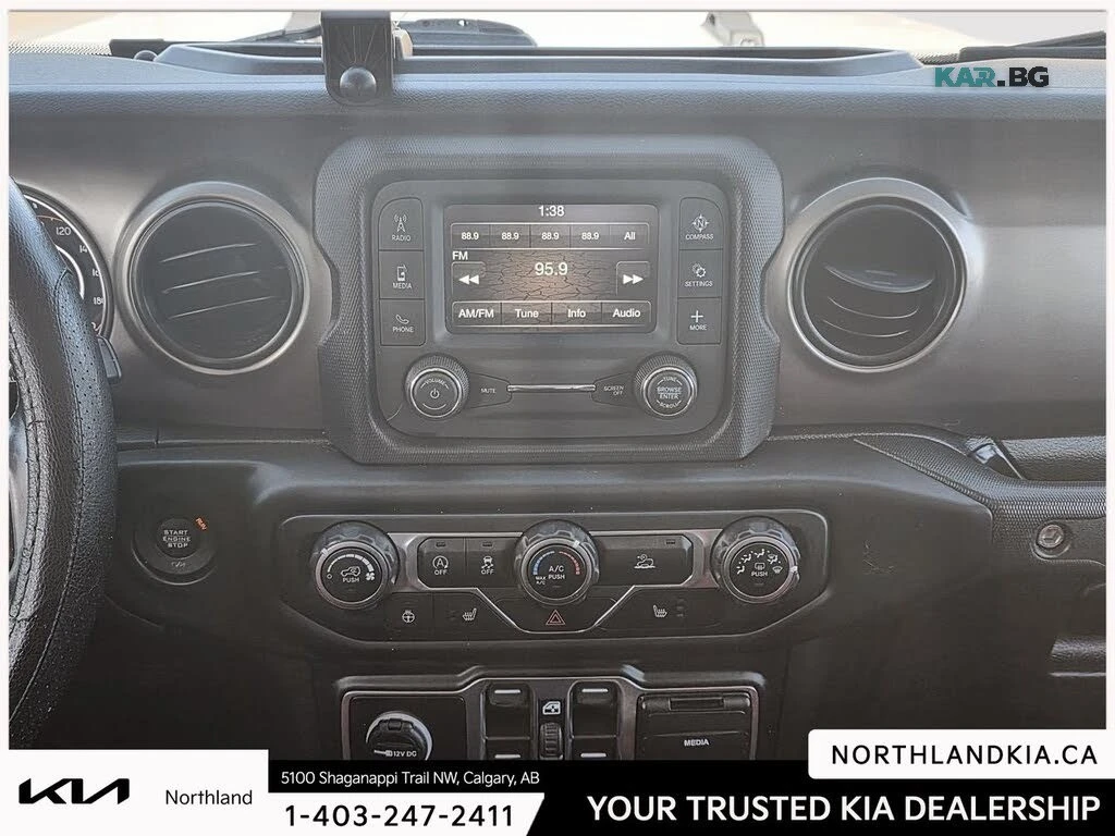 Jeep Gladiator SPORT S* ПОДГРЕВ* КАМЕРА* KEYLESS, снимка 14 - Автомобили и джипове - 55742951