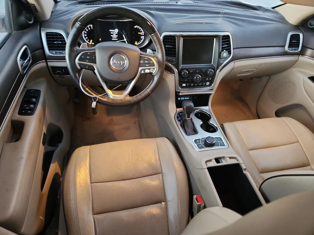 Jeep Grand cherokee 3.6l Overland, снимка 8 - Автомобили и джипове - 56012241