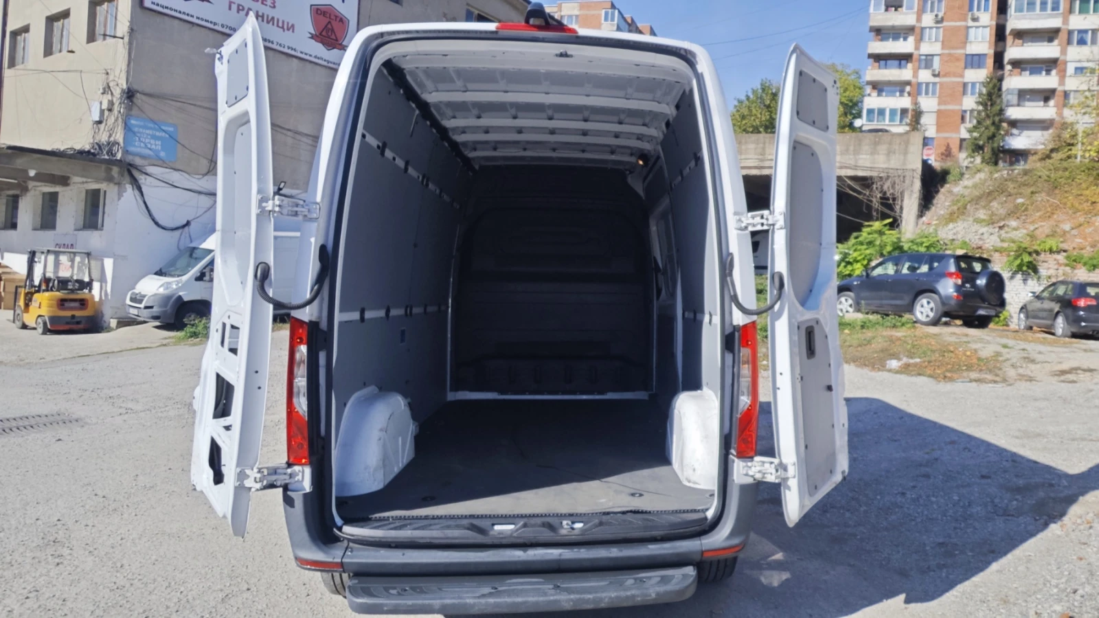 Mercedes-Benz Sprinter 311 eSprinter 55 kWh ������ �������� ������� SlamLock | Mobile.bg � ����������� 8