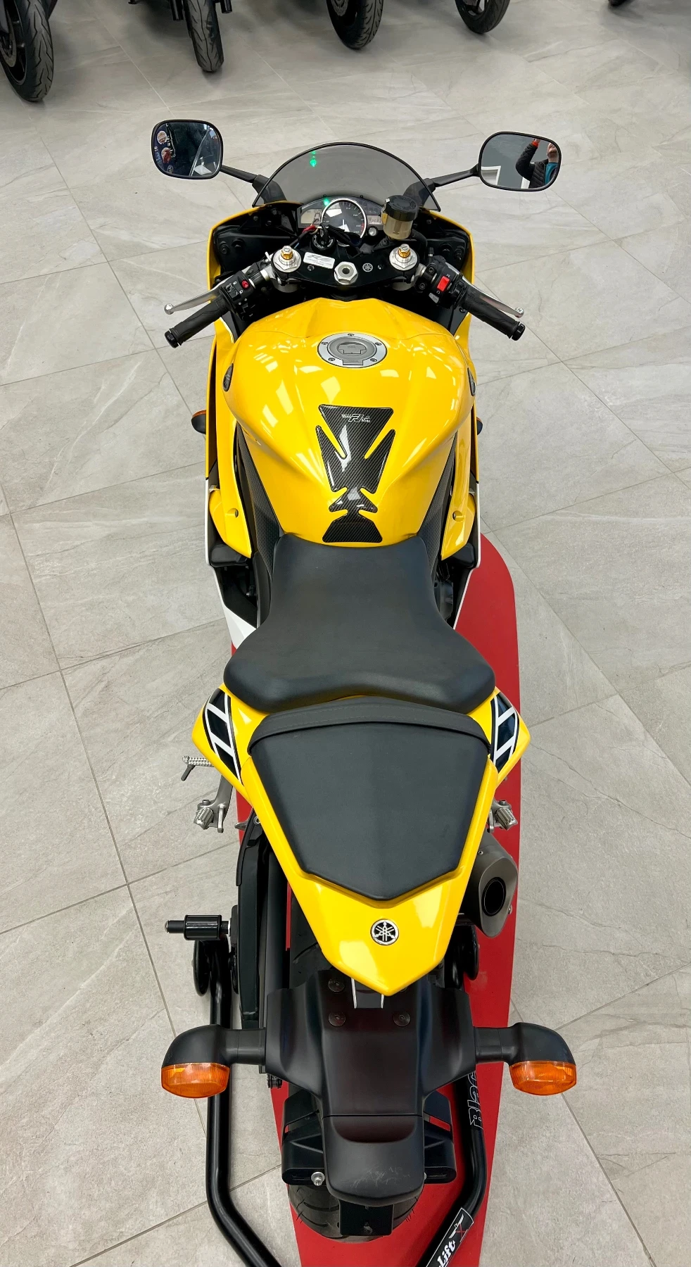 Yamaha YZF-R6 Laguna Seca N:214/500 Limited Edition 651 / | Mobile.bg   13