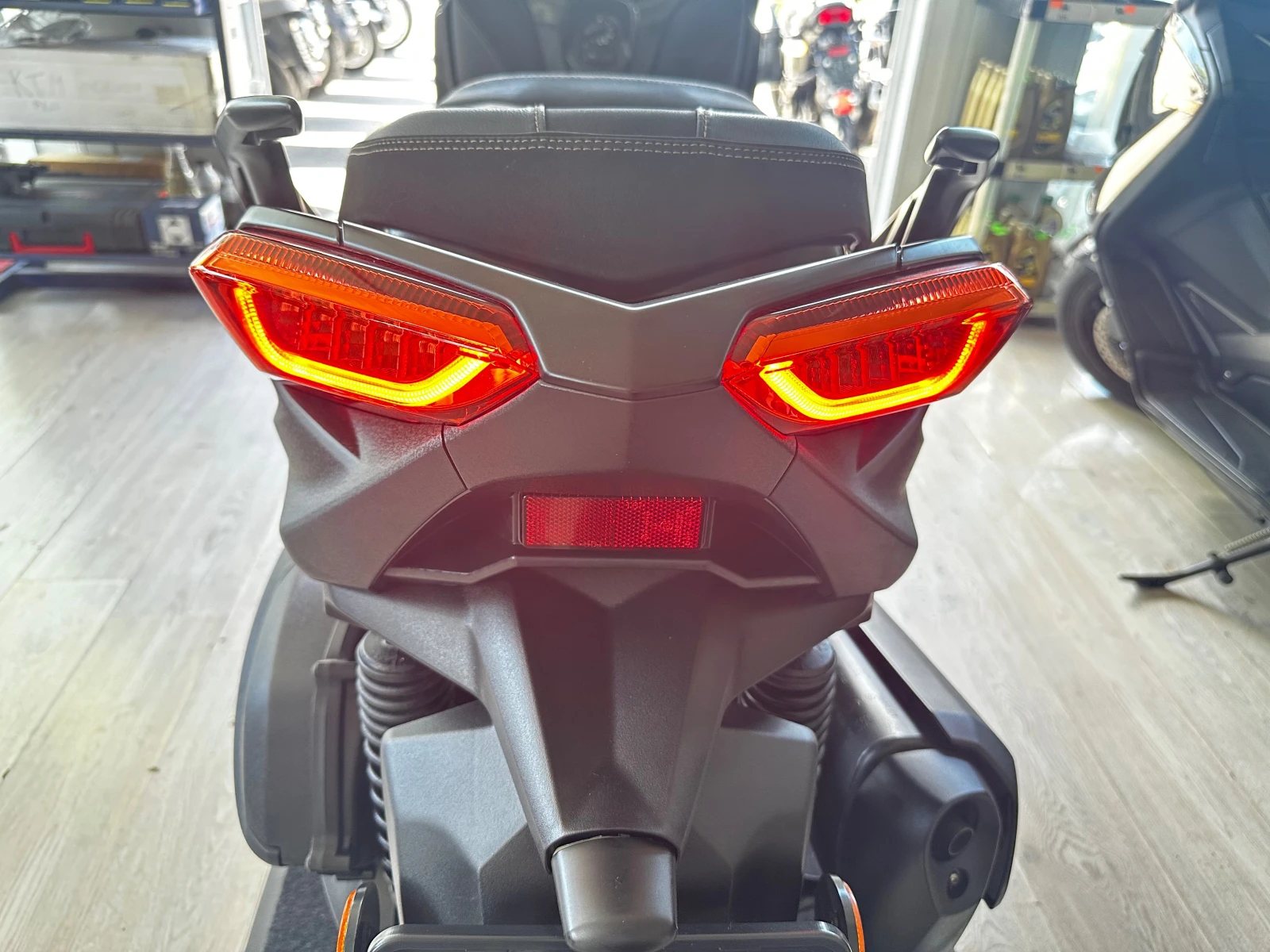 Yamaha X-max 300i Iron Max 2019г. ABS/ТС/LED - изображение 5