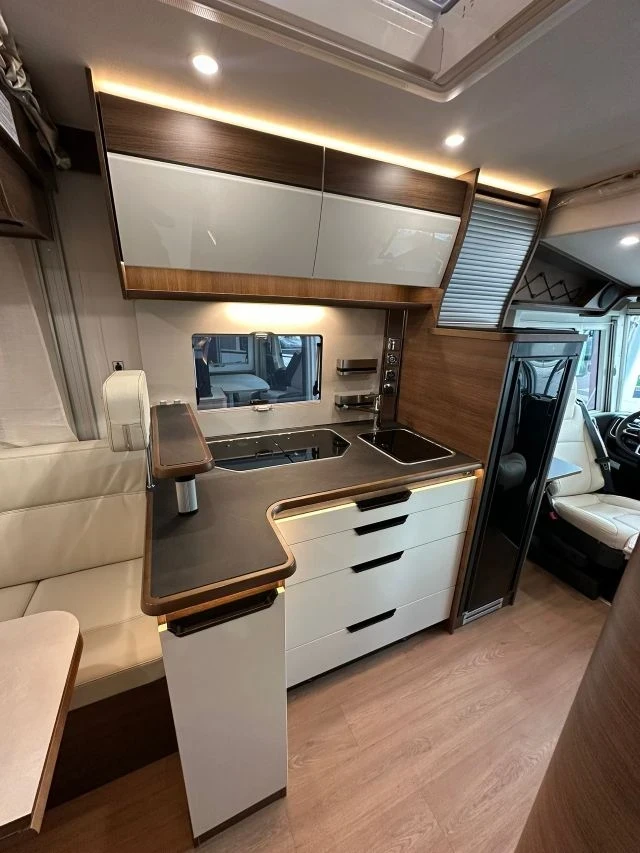 ������ Rapido 854F ��8 6 ����� | Mobile.bg � ����������� 9