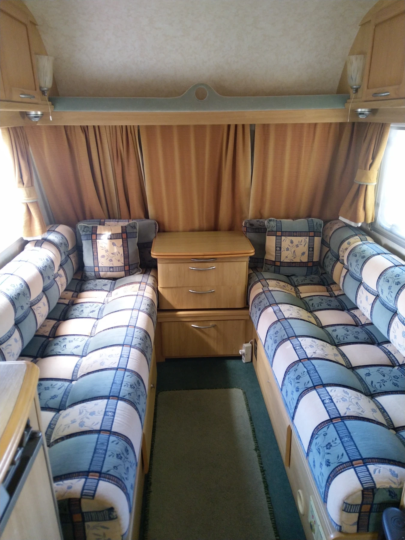 Каравана Други Lunar Ariva GTS, снимка 8 - Каравани и кемпери - 54622909