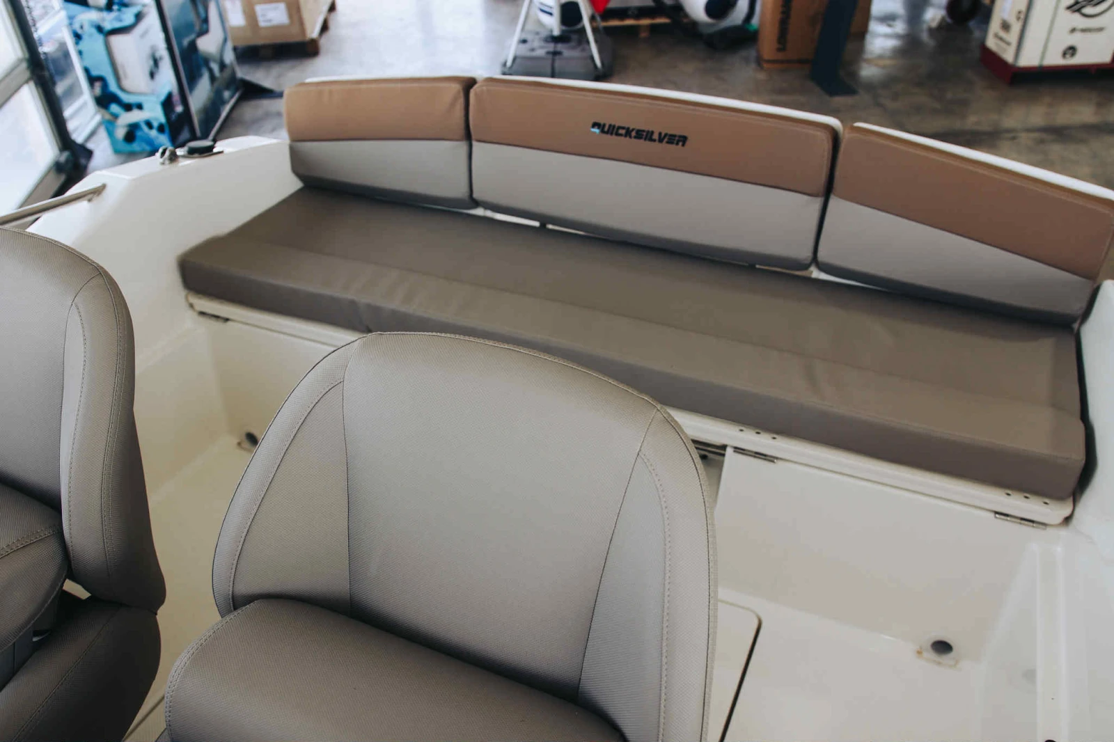 Лодка Quicksilver 555 Cabin - изображение 3