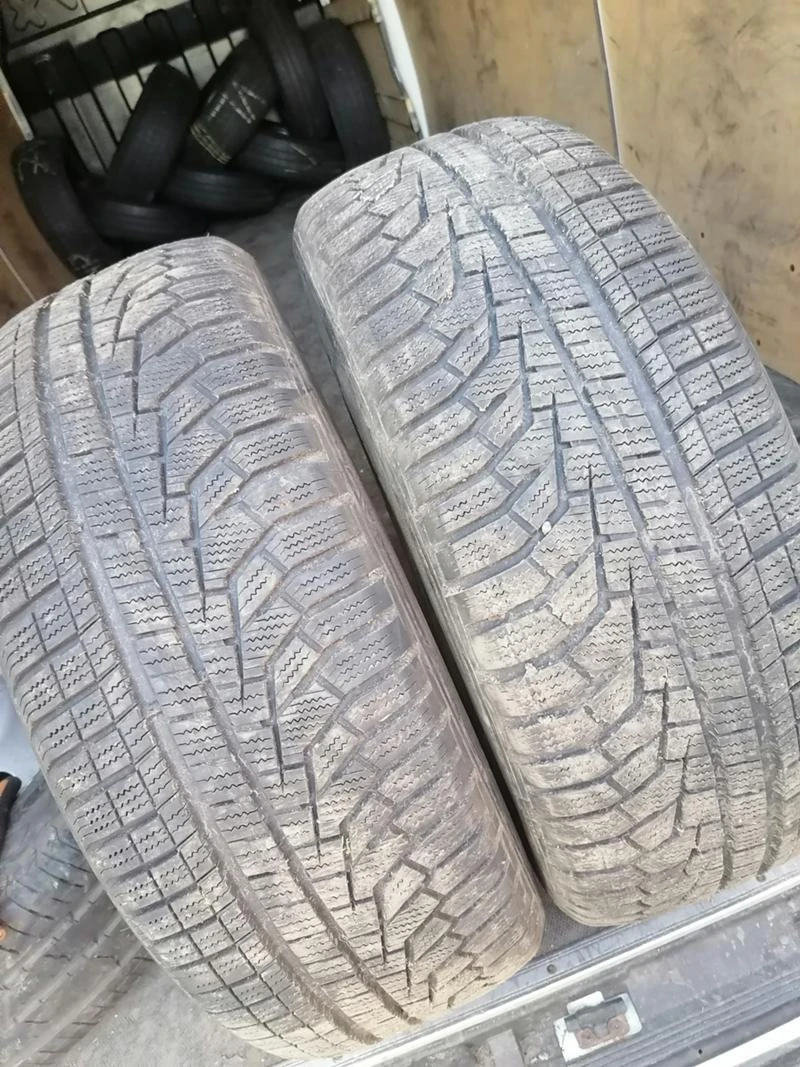 Гуми Зимни 235/60R16, снимка 2 - Гуми и джанти - 29589819