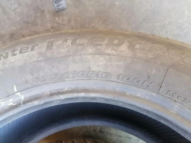 Гуми Зимни 235/60R16, снимка 7 - Гуми и джанти - 29589819