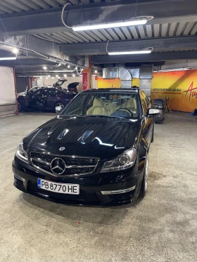  Mercedes-Benz C 63 A...
