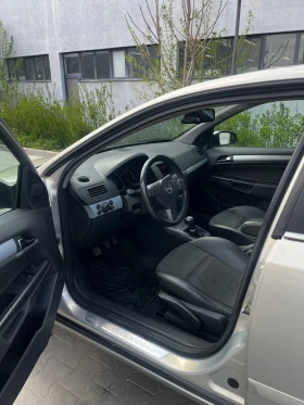 Opel Astra - 2900 € / 5671.91 лв. - 76877580 7