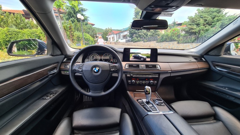 BMW 750 d xDrive, снимка 16 - Автомобили и джипове - 45889909