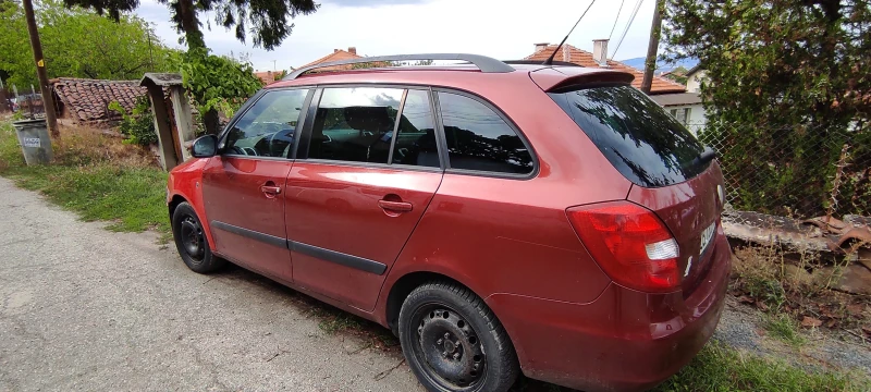 Skoda Fabia 1.4, снимка 5 - Автомобили и джипове - 47391597